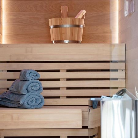 De President Suite, Demani President Suites Сития Экстерьер фото