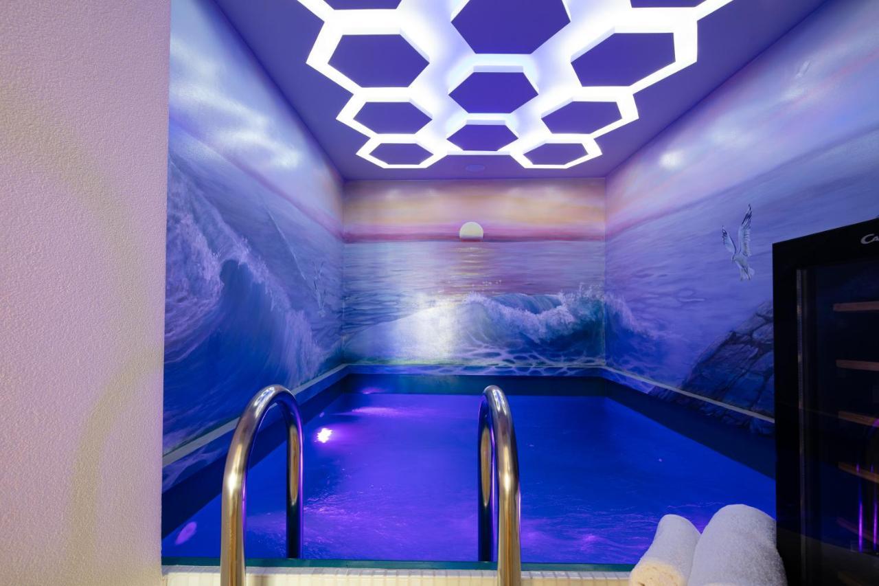 De President Suite, Demani President Suites Сития Экстерьер фото