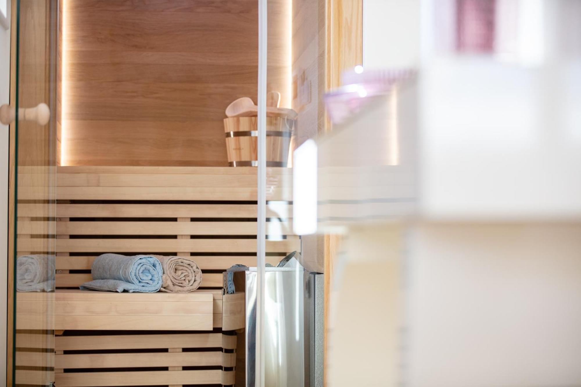 De President Suite, Demani President Suites Сития Экстерьер фото