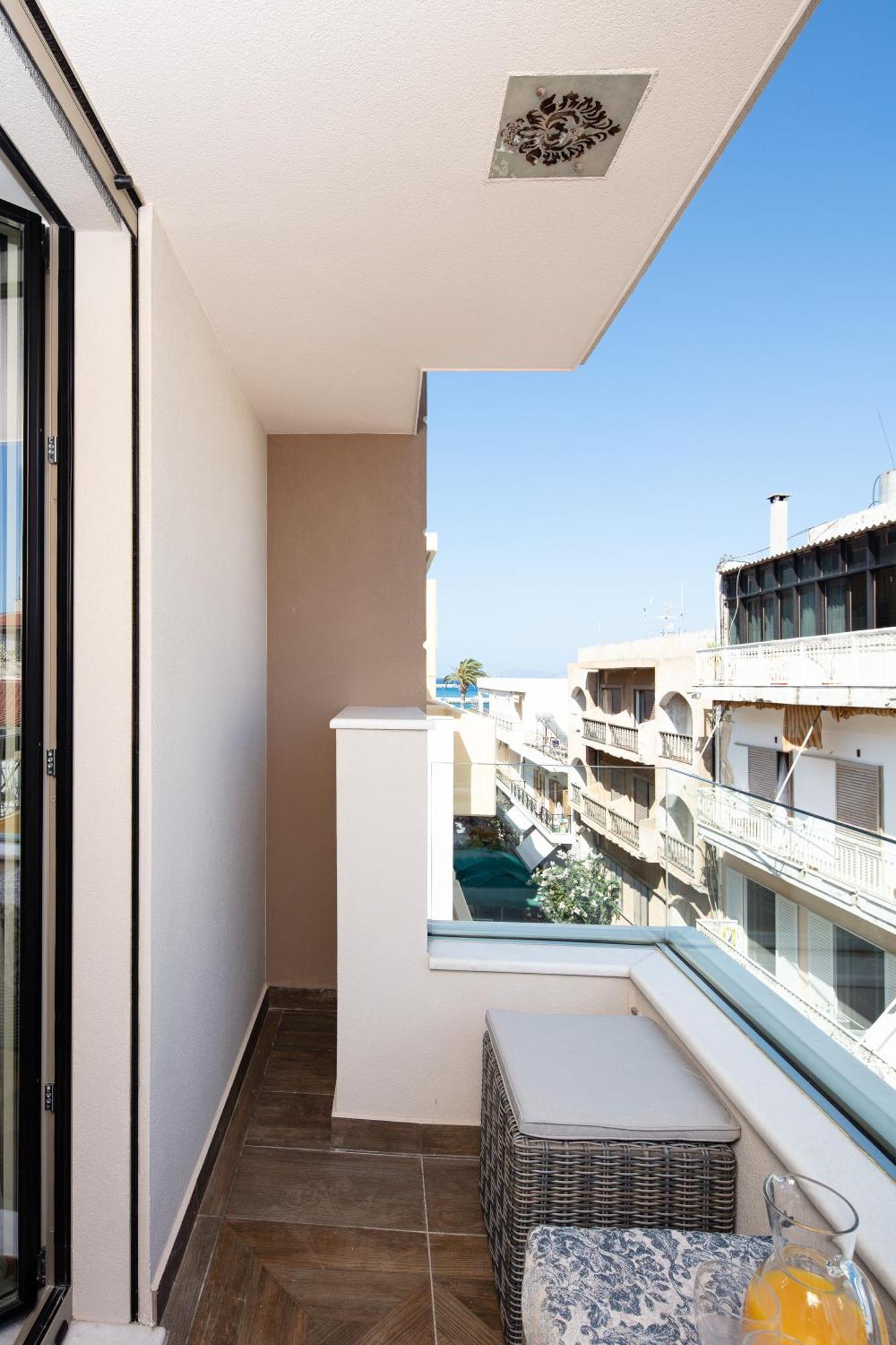 De President Suite, Demani President Suites Сития Экстерьер фото